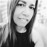 Podría dar clases de psicología general y  aplicada al marketing. Soy experta en psicología de consumo de productos y servicios. Tengo experiencia de más de quince años enseñando.